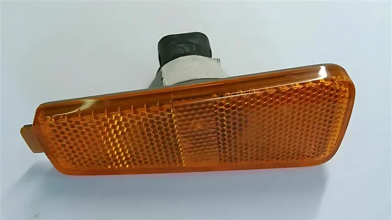 121023 Corner/Park Light Side Marker Bumper Mounted - OEM | Fits 2006-2011 Chevy HHR