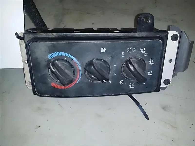 05015736AA Temperature Control Head - OEM | Fits 2000-2002 Dodge Ram