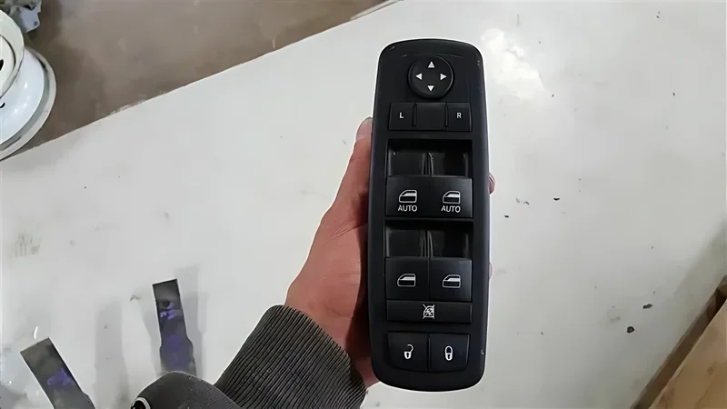 68110871AA Front Window Switch - OEM | Fits 2012-2016 Chrysler Town & Country