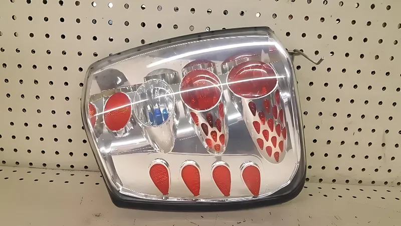 136319 Tail Light RH - OEM | Fits 1999-2002 Jeep Grand Cherokee