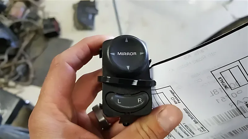 139838SW LH Mirror Switch - OEM | Fits 2001-2004 Chrysler 300M