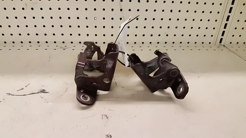 164996 RH Rear Door Hinges - OEM | Fits 2009-2012 Dodge Ram