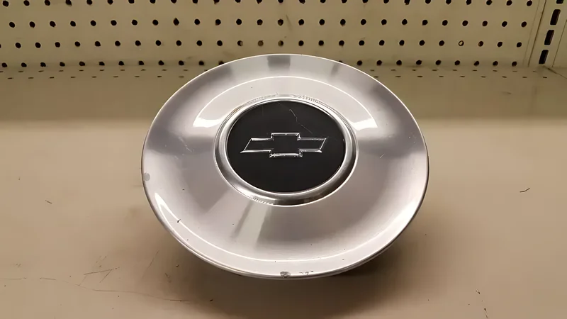 9592876 OEM Machined Center Cap - OEM | Fits 2000-2004 Chevrolet Impala