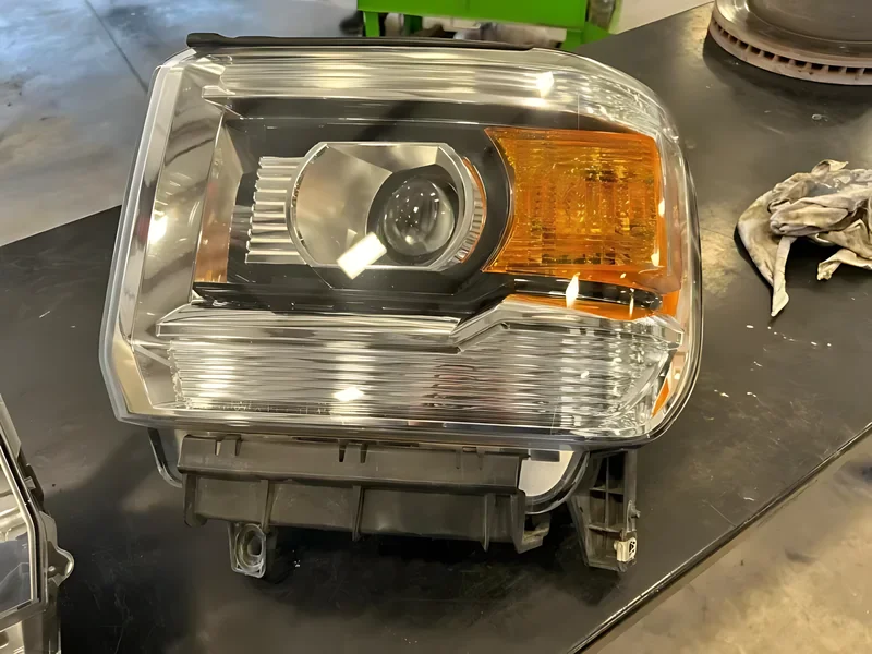 23268192 OEM LH Headlamp - OEM | Fits 2016-2017 GMC Sierra